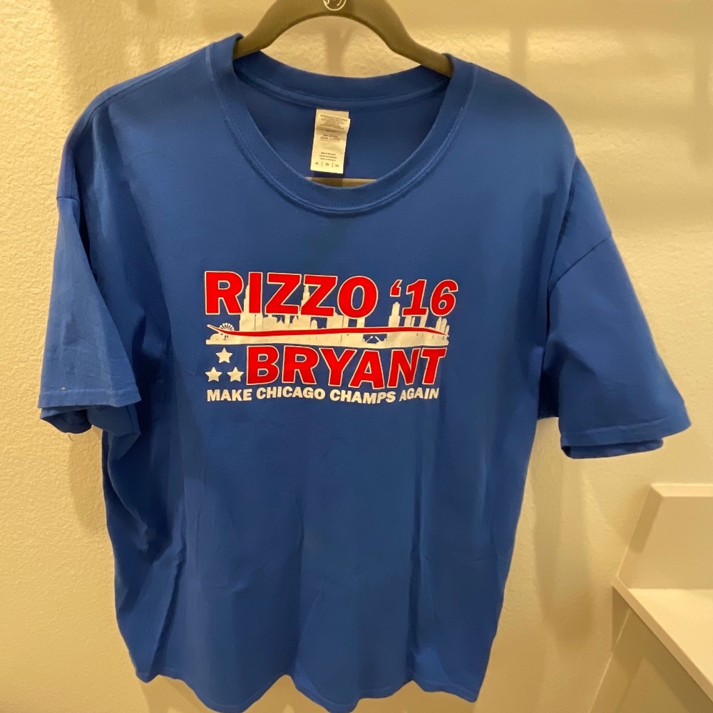 Chicago cubs T-shirt